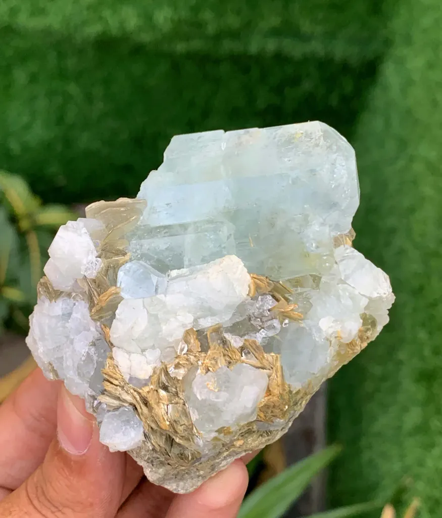 Aquamarine with Fluorite from Pakistan - image 7