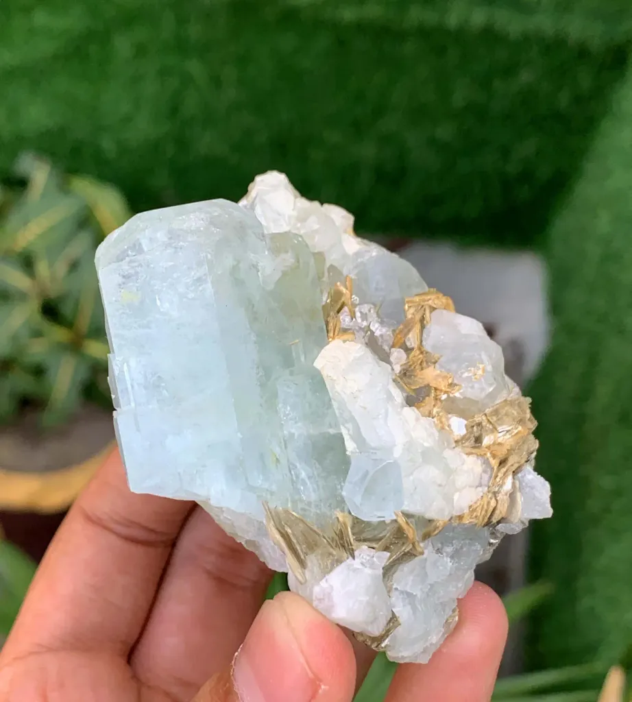 Aquamarine with Fluorite from Pakistan - image 8