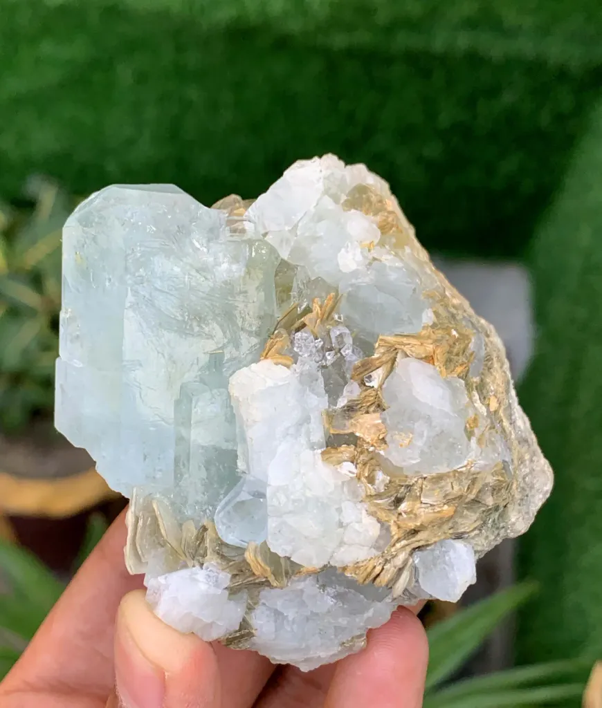 Aquamarine with Fluorite from Pakistan - image 4