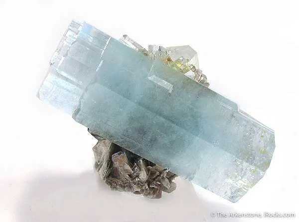 Aquamarine With Muscovite image