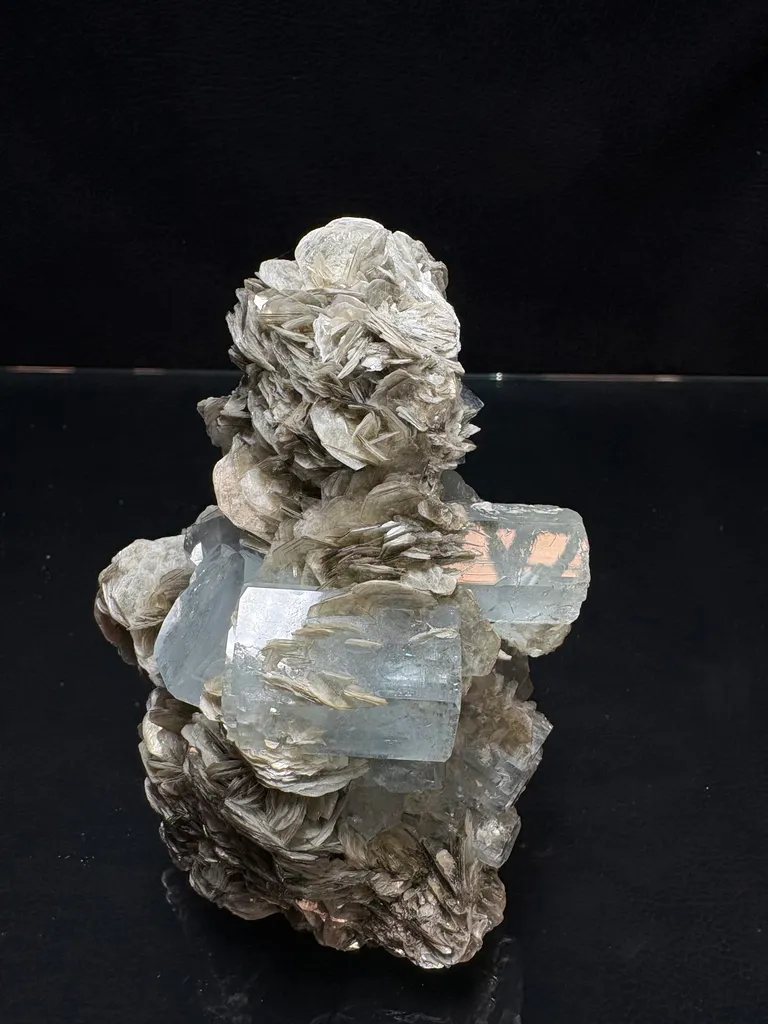 Aquamarine with Muscovite (complete 360) - image 6
