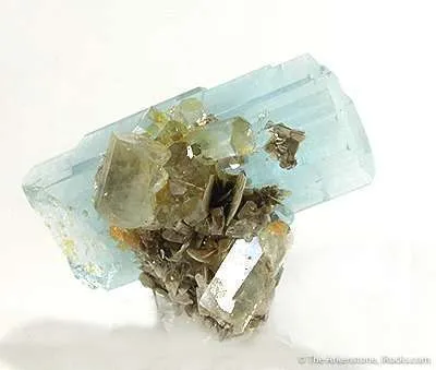 Aquamarine With Muscovite - image 2