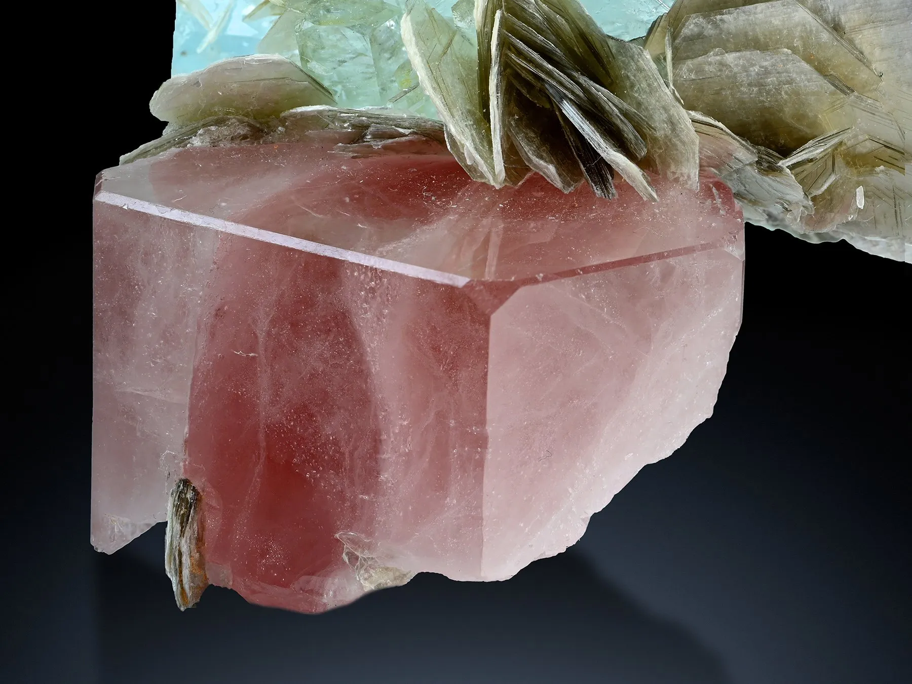 Aquamarine with Pink Apatite and Muscovite from Pakistan - image 2