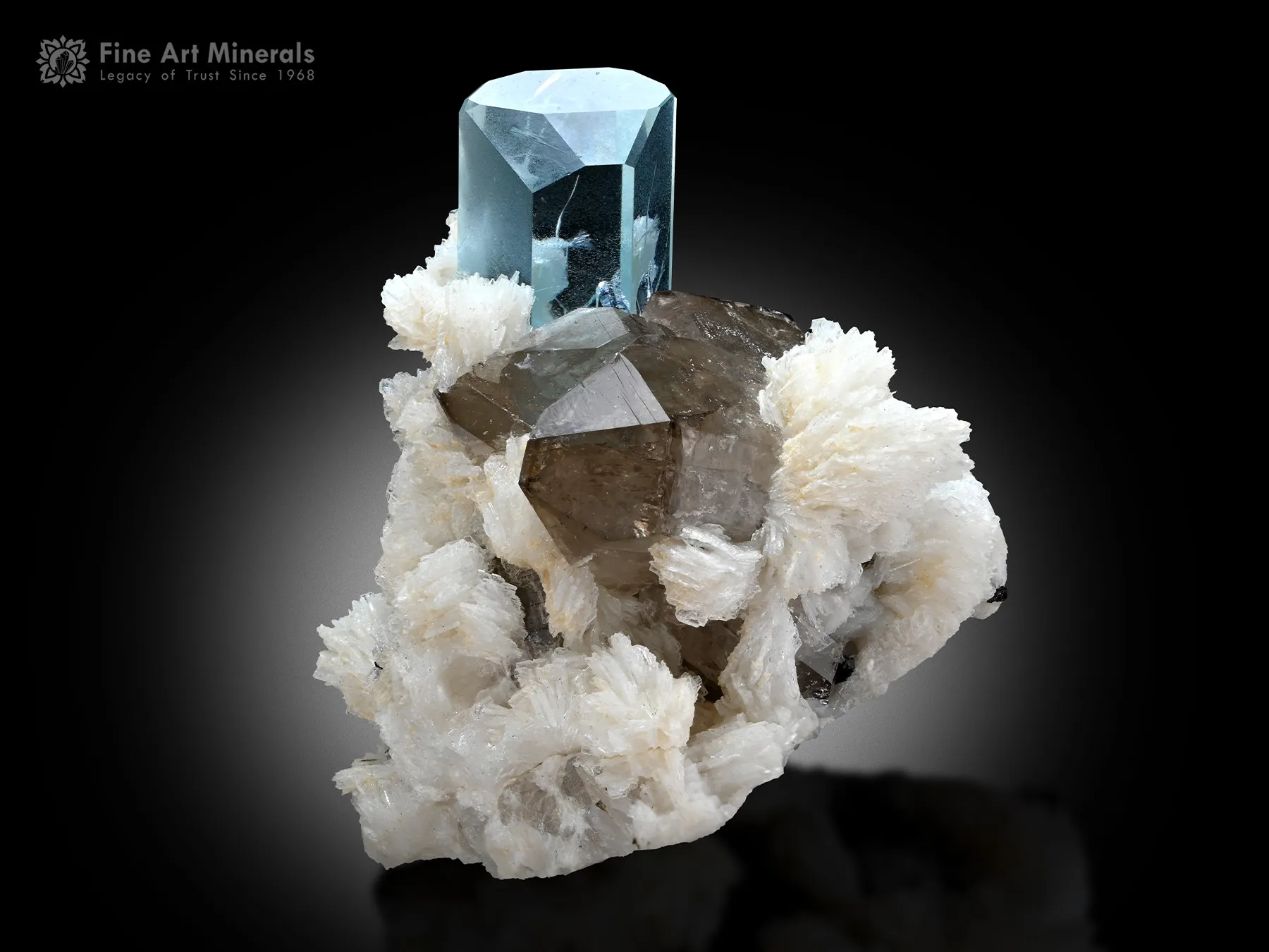 Aquamarine with Quartz and Albite from Pakistan - image 1