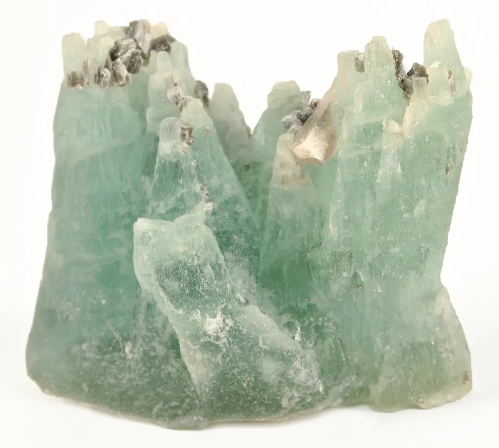 Aquamarine With Quartz image