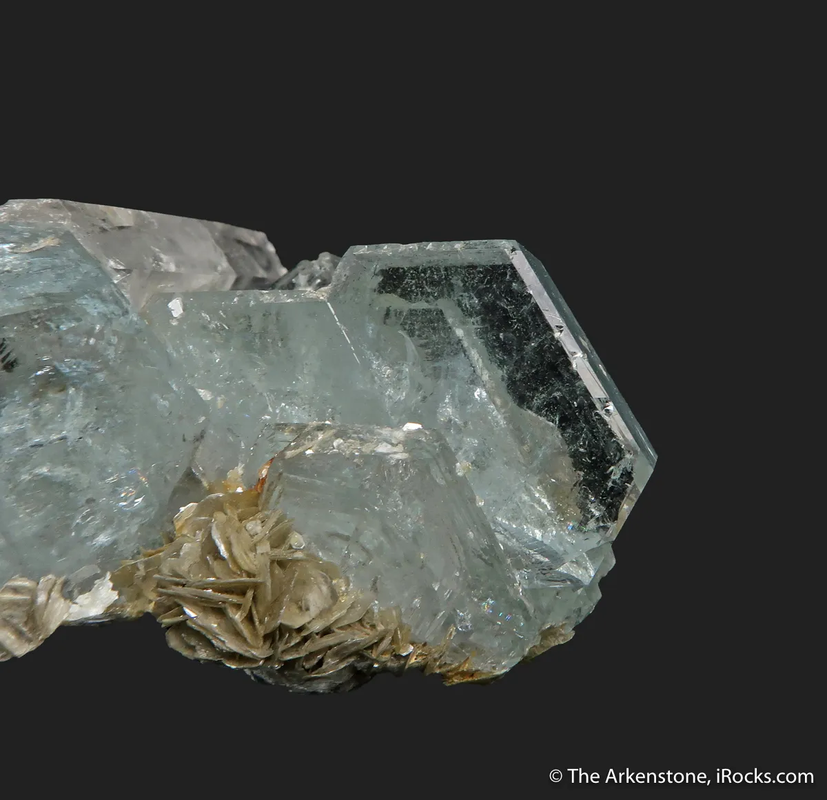 Aquamarine with Quartz, on Muscovite - image 6