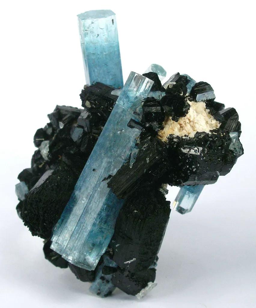Aquamarine With Schorl - image 2