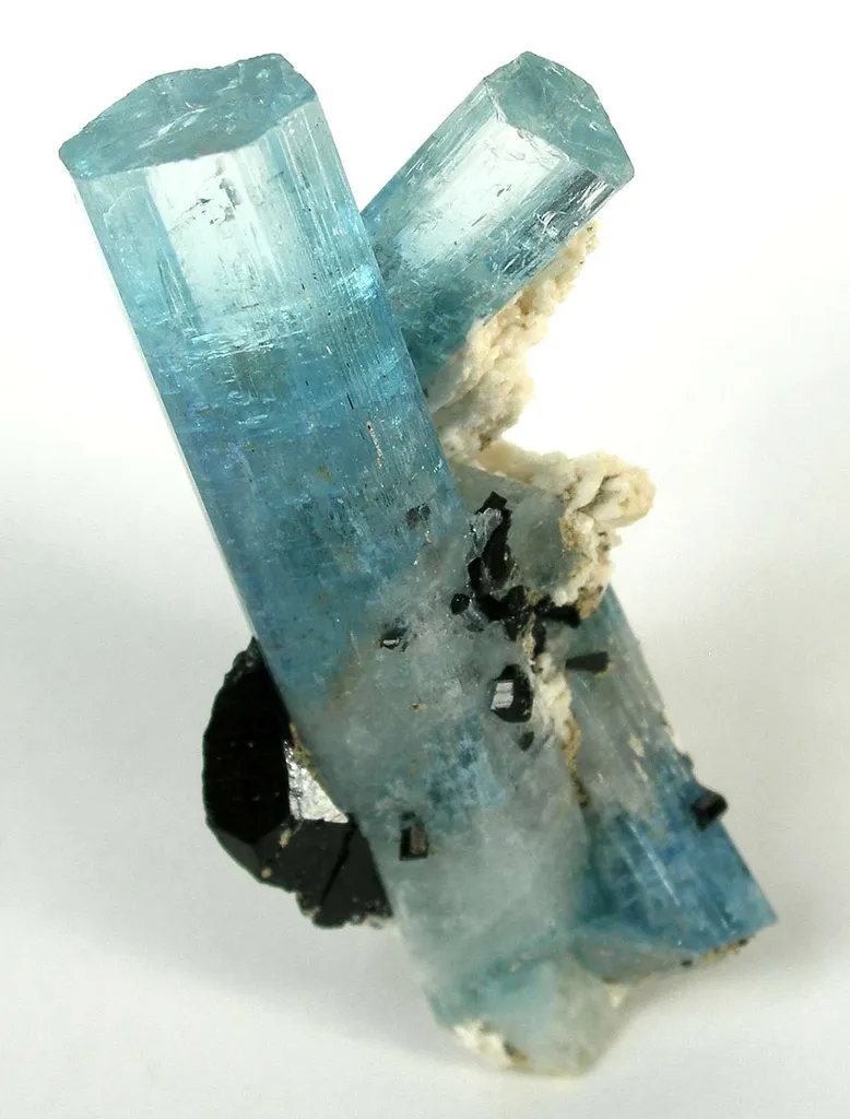 Aquamarine With Schorl - image 2