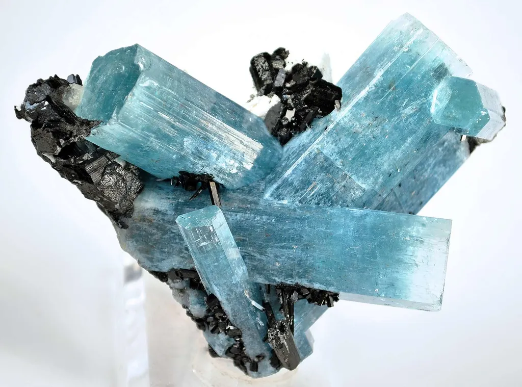 Aquamarine With Schorl - image 2