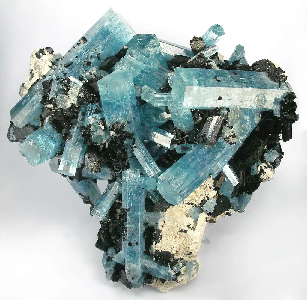 Aquamarine With Schorl image