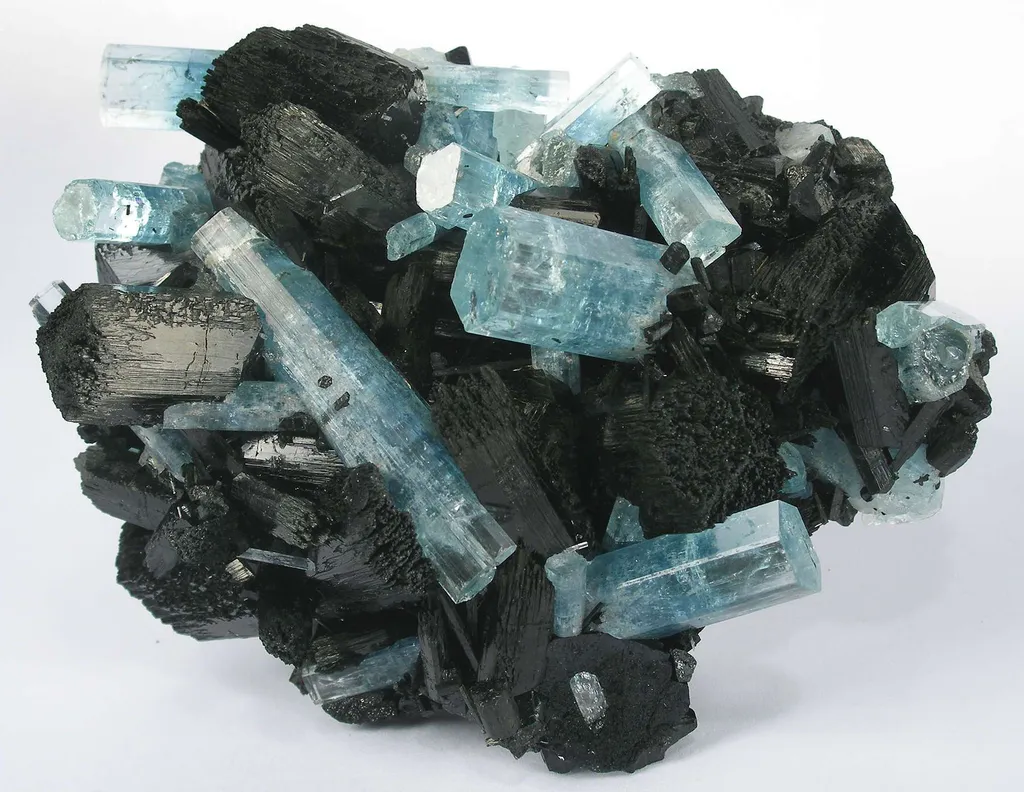 Aquamarine With Schorl image