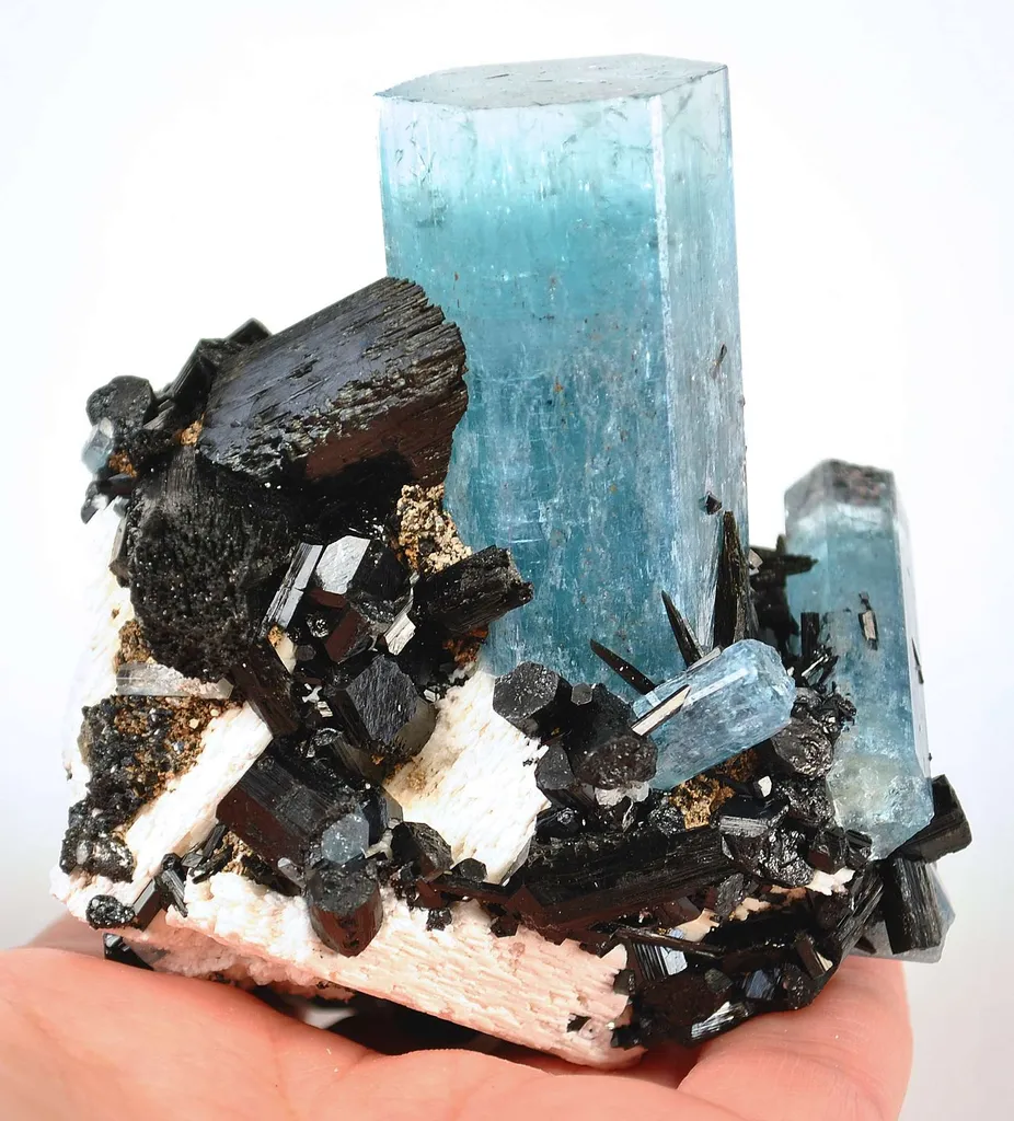 Aquamarine With Schorl - image 4