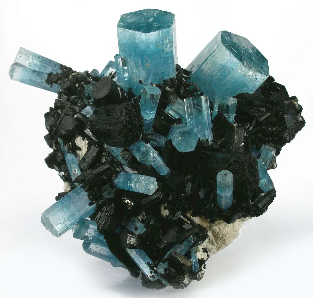 Aquamarine With Schorl - image 2