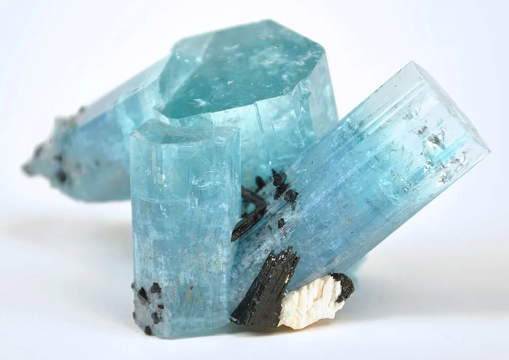Aquamarine With Schorl - image 2