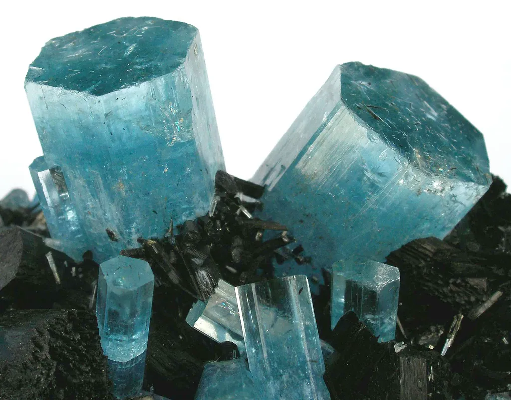 Aquamarine With Schorl - image 5