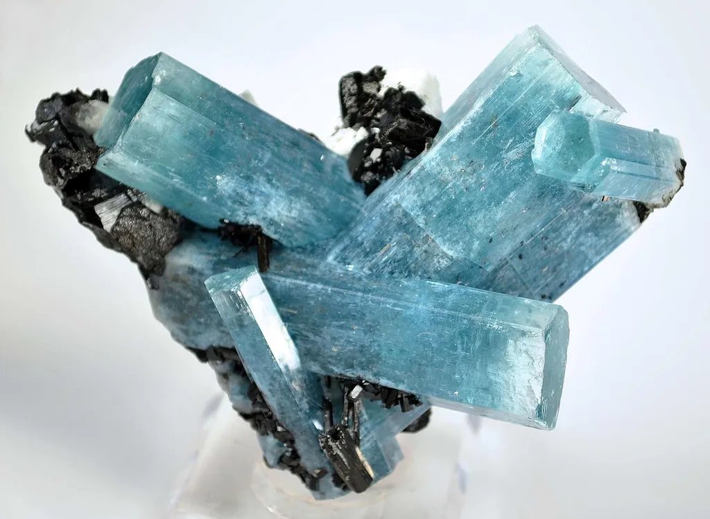 Aquamarine With Schorl image