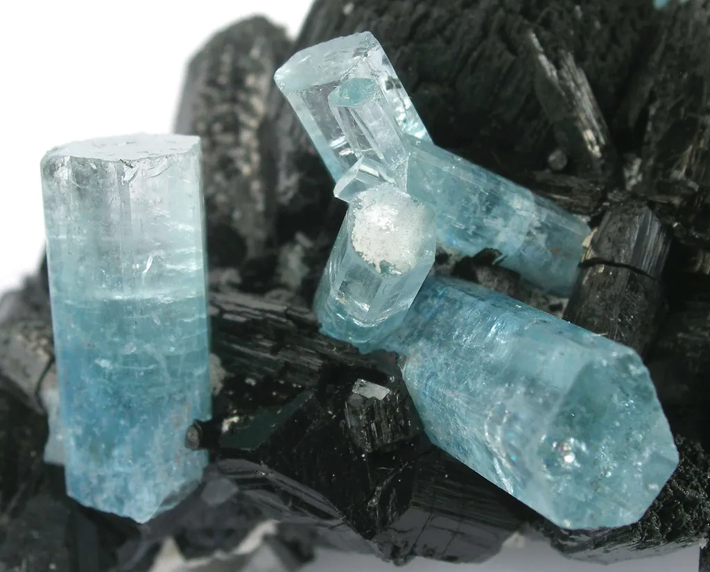 Aquamarine With Schorl - image 4