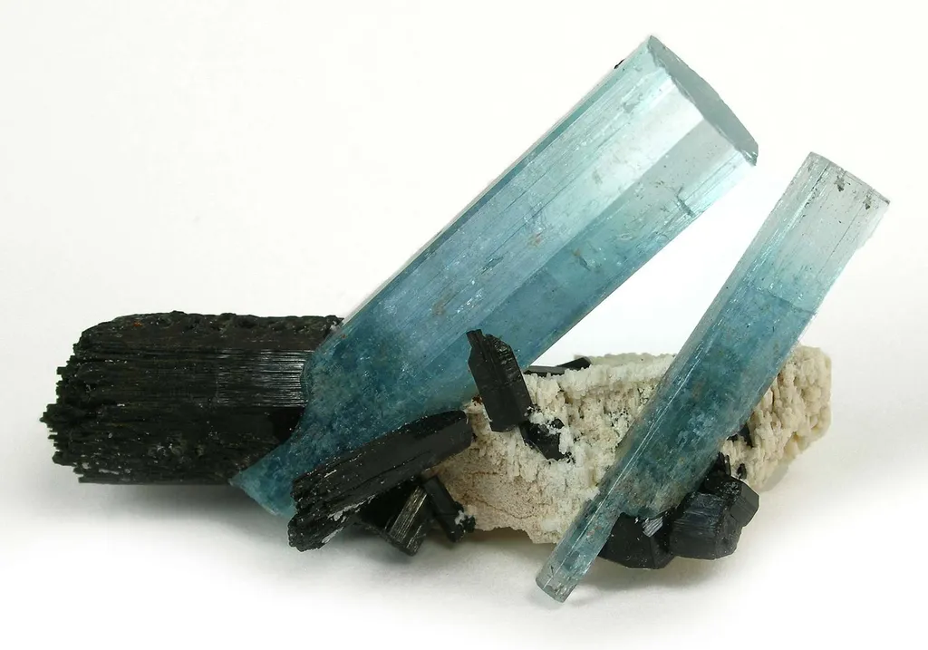 Aquamarine With Schorl image