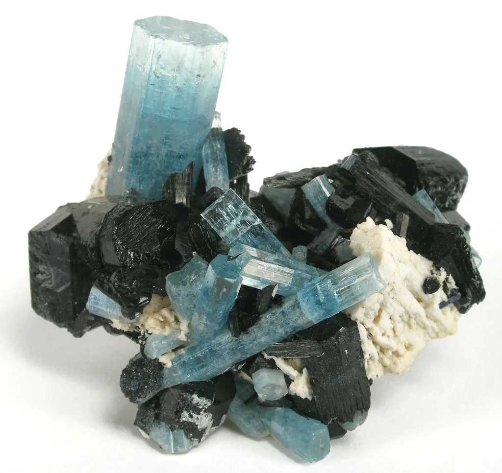 Aquamarine With Schorl - image 2