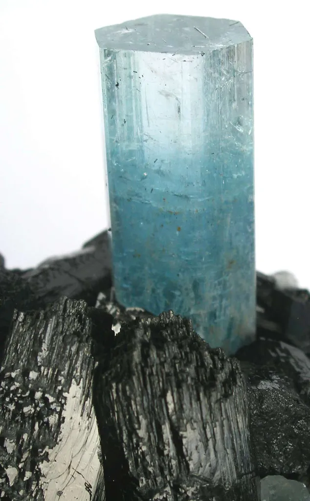 Aquamarine With Schorl - image 2