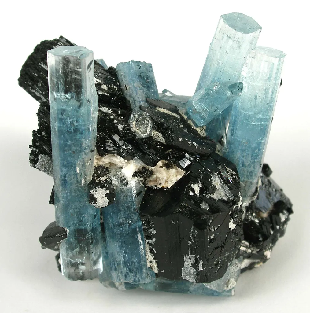 Aquamarine With Schorl - image 2