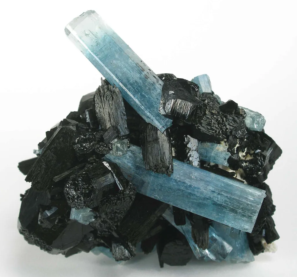 Aquamarine With Schorl image