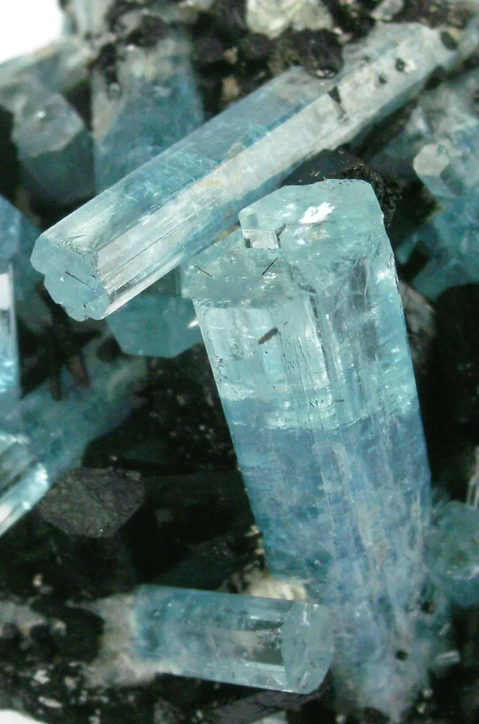 Aquamarine With Schorl - image 3