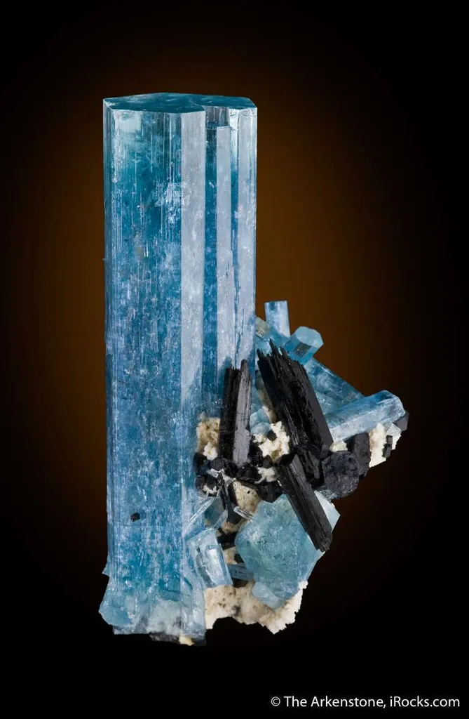 Aquamarine With Schorl image