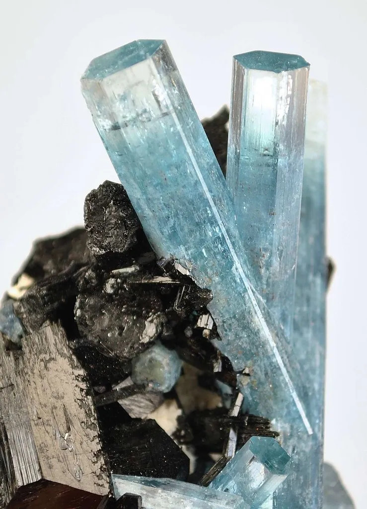 Aquamarine With Schorl - image 6