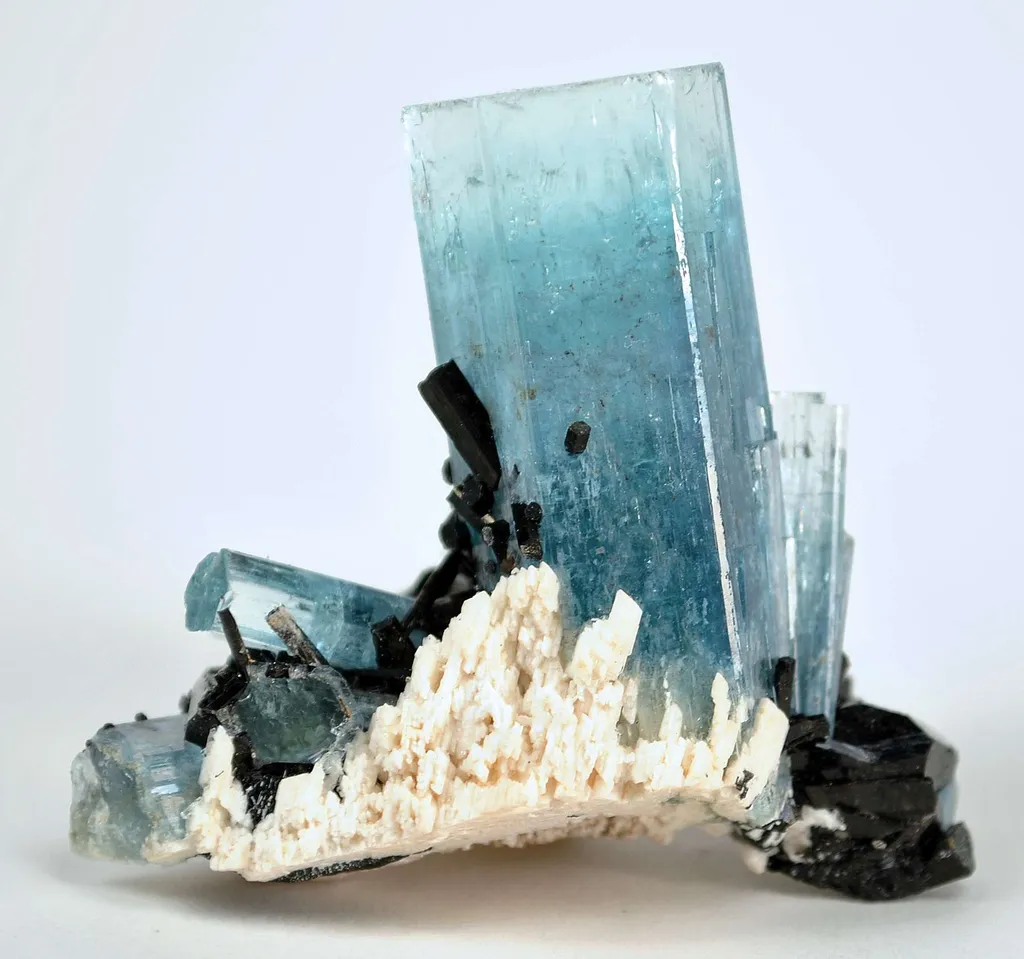 Aquamarine With Schorl image