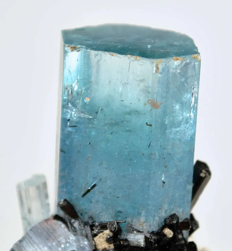 Aquamarine With Schorl - image 4