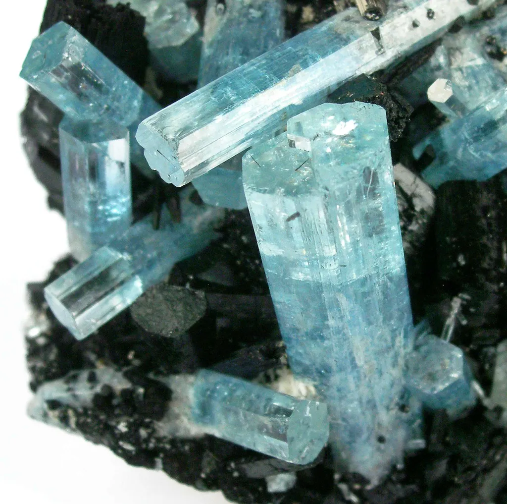 Aquamarine With Schorl - image 2