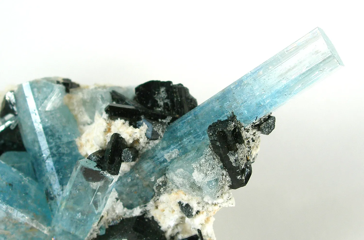 Aquamarine With Schorl - image 3