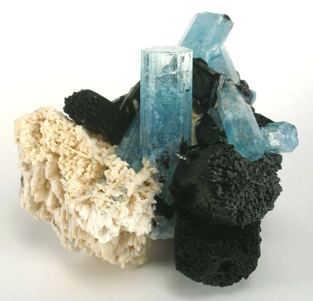 Aquamarine With Schorl - image 2