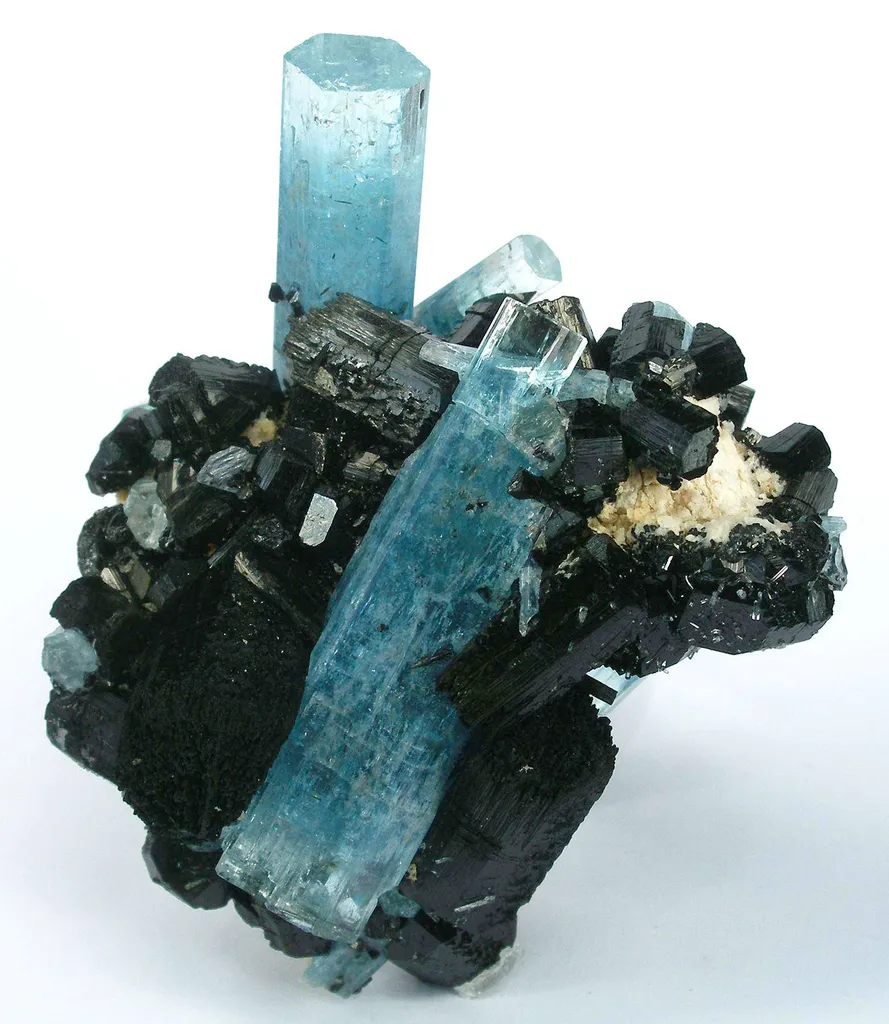 Aquamarine With Schorl image