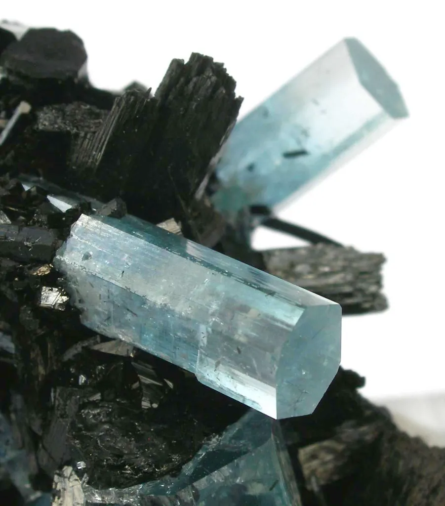 Aquamarine With Schorl - image 2