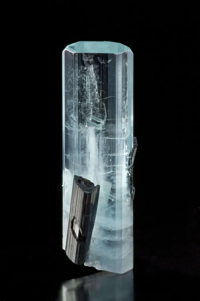 Aquamarine With Schorl - image 4