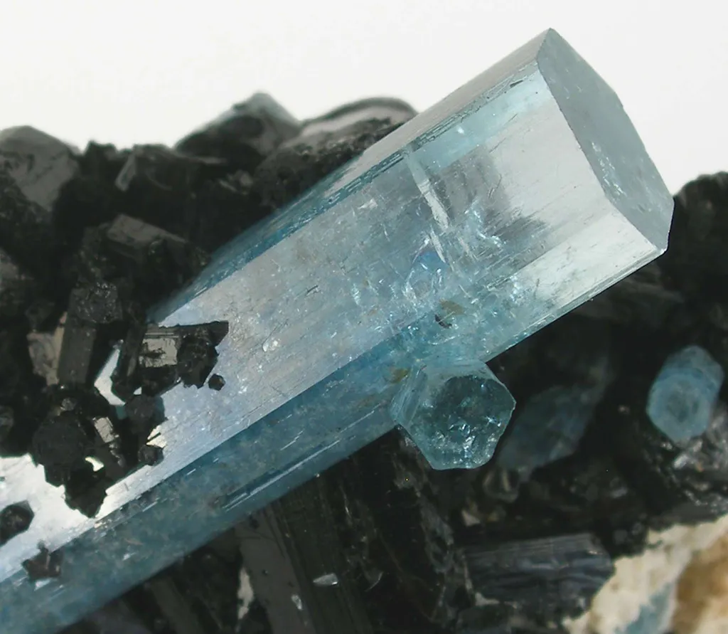 Aquamarine With Schorl - image 3