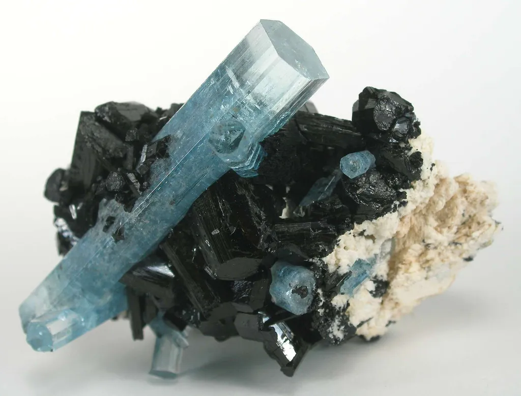 Aquamarine With Schorl image