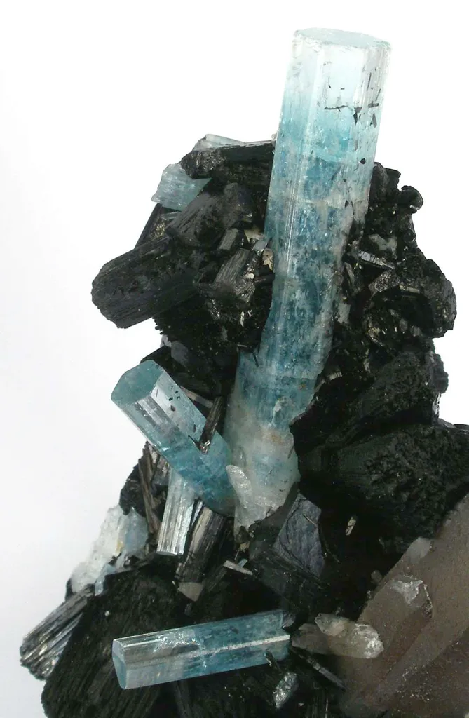Aquamarine With Schorl - image 2