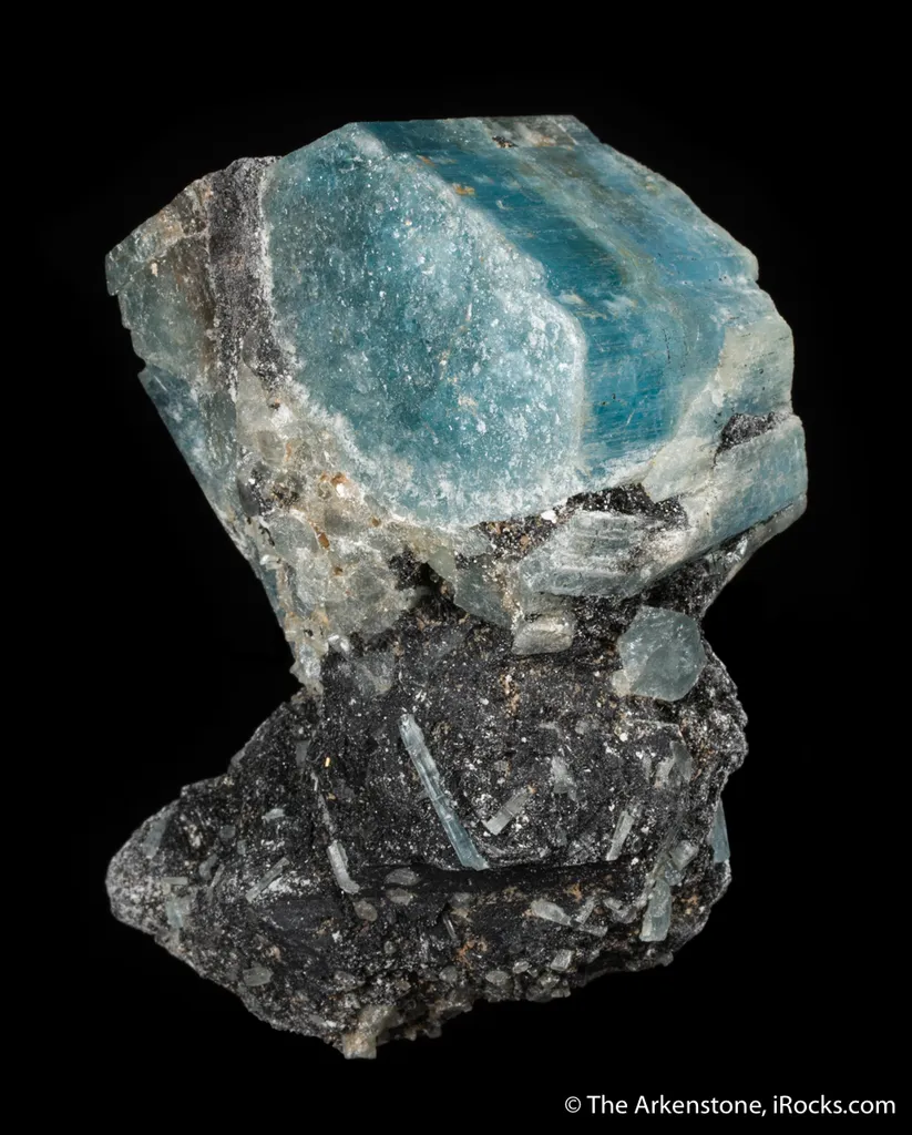 Aquamarine with Schorl image