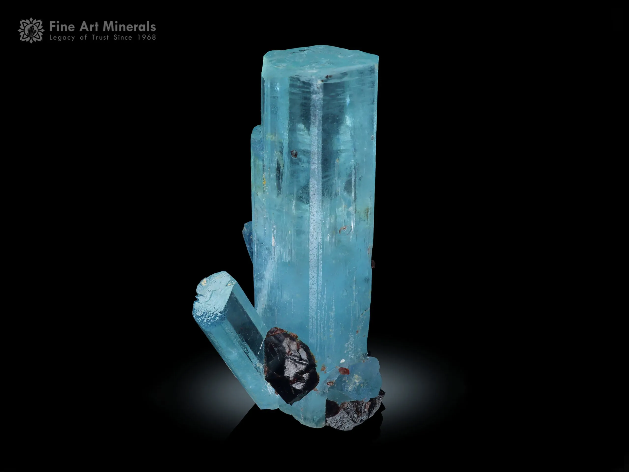 Aquamarine with Spessartine Garnet from Pakistan - image 1