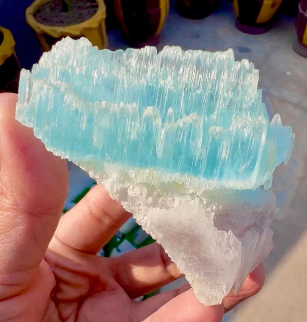 AquaMorganite from Pakistan, Gilgit-Baltistan, Shigar District, Shigar Valley, Alchuri image