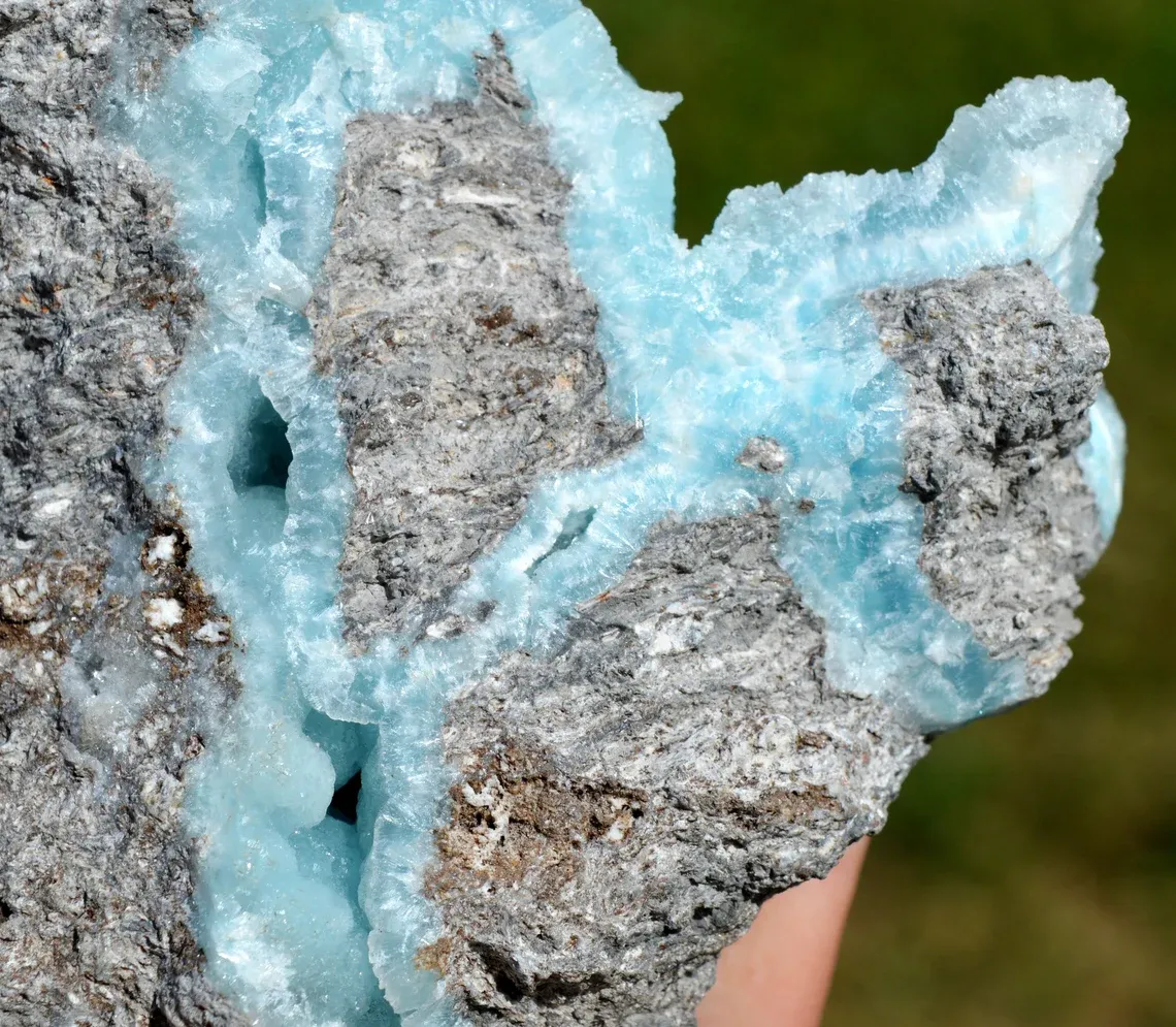 Aragonite - 1250 grams - M'Fouati District, Bouenza Department, Congo - image 5