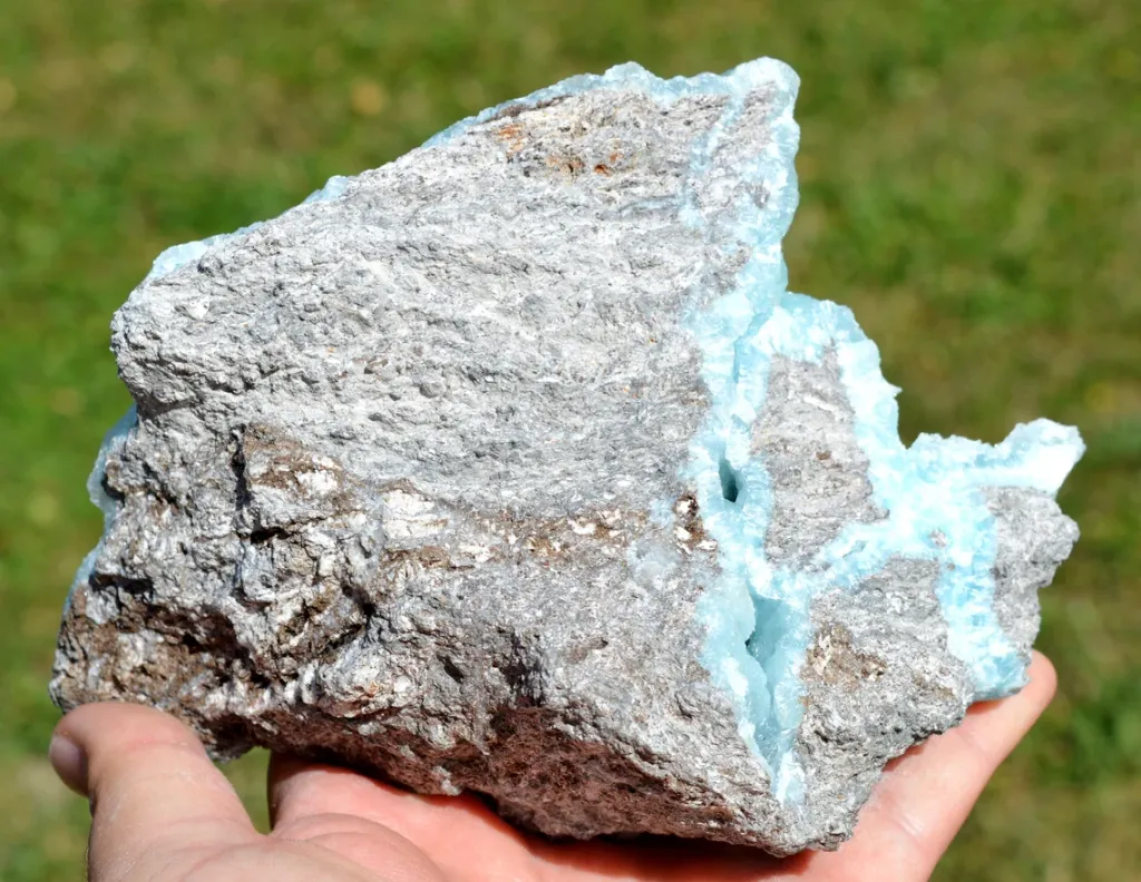 Aragonite - 1250 grams - M'Fouati District, Bouenza Department, Congo - image 6