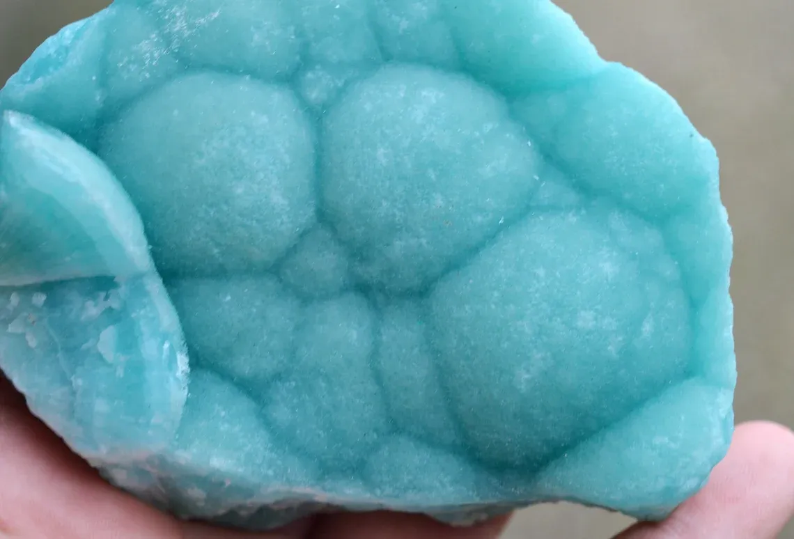 Aragonite 579 grams - Helmand province, Afghanistan - image 3