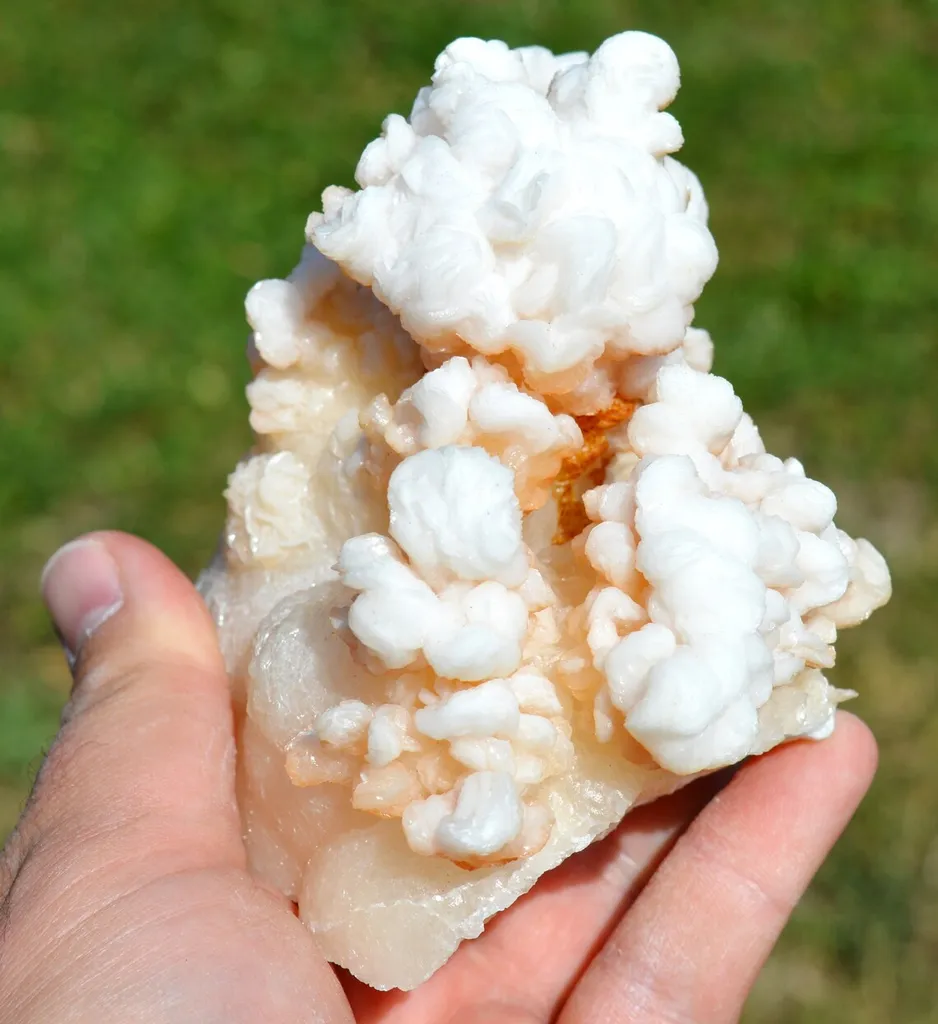Aragonite 937 grams - Mibladen mining district, Midelt Province, Drâa-Tafilalet Region, Morocco - image 3
