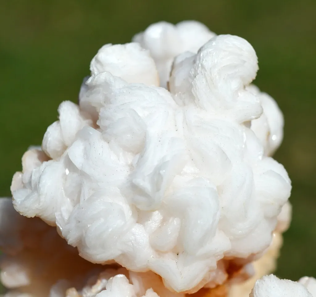 Aragonite 937 grams - Mibladen mining district, Midelt Province, Drâa-Tafilalet Region, Morocco - image 5