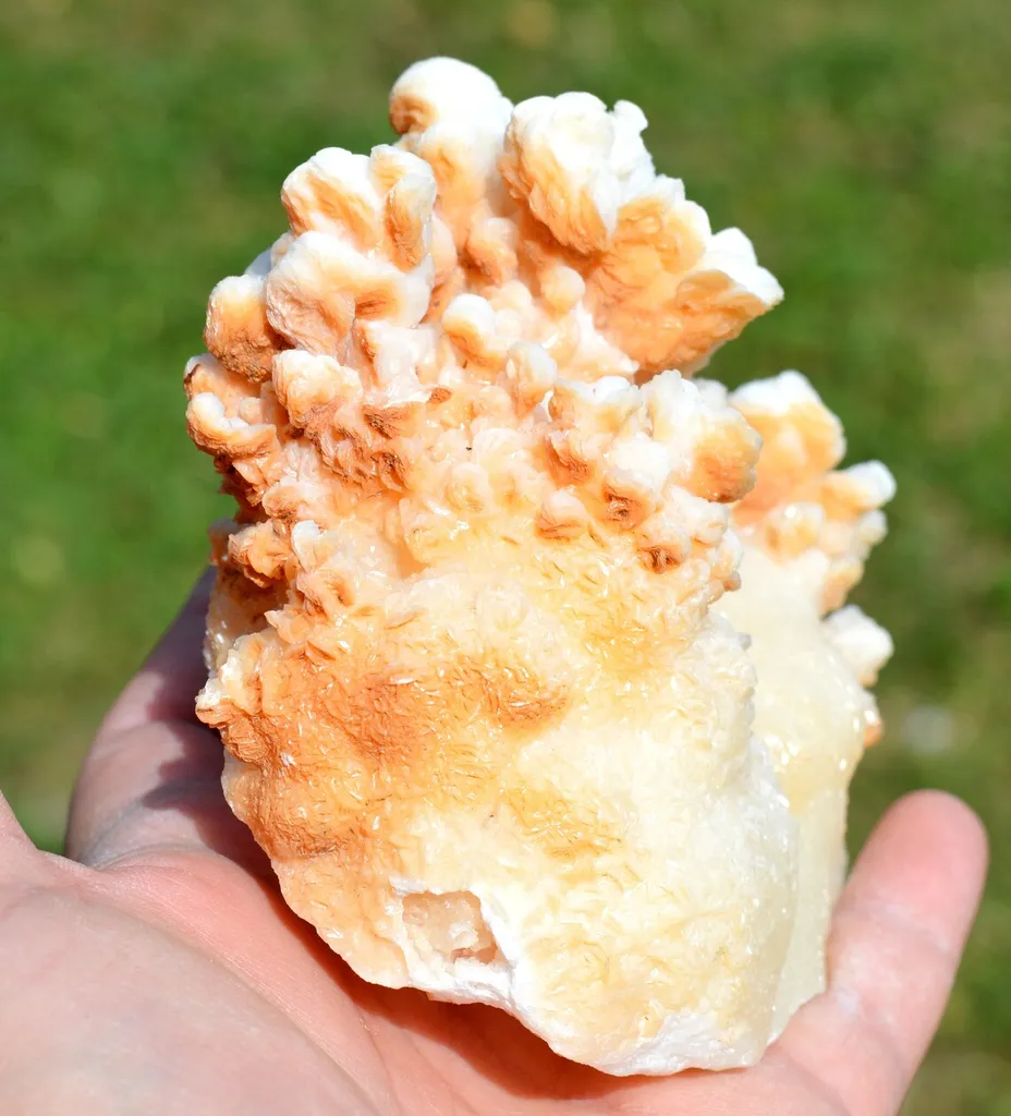 Aragonite 937 grams - Mibladen mining district, Midelt Province, Drâa-Tafilalet Region, Morocco - image 2