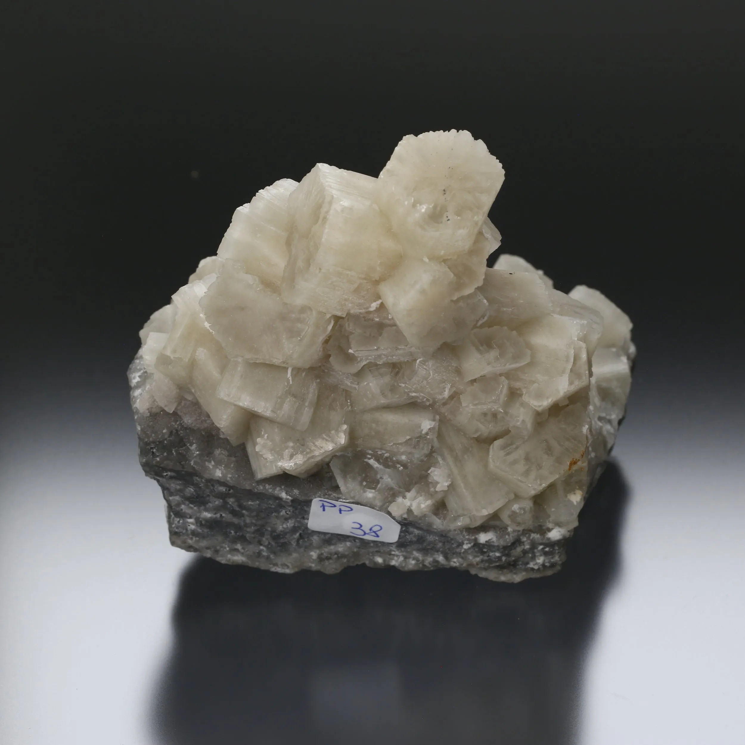 Aragonite - image 4